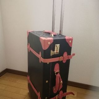 キャリーバッグ、スーツケース