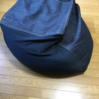 ひとをダメにするソファーの画像