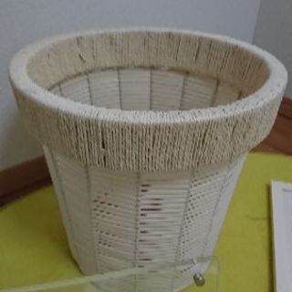 白いカゴ 鉢植えカバー ゴミ箱