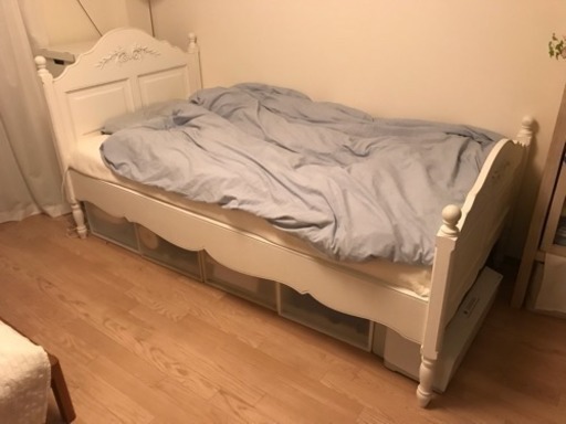 フランス輸入 アンティーク風　シングルベッド(定価14万)