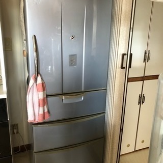 冷蔵庫  本日引き取り可能な方