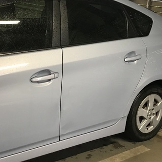 プリウス 機関良好 ワンオーナー 禁煙車 個人 東京の画像