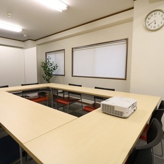 【100円から使えるお気軽会議室】佐世保四ヶ町すぐ♪Wi-Fi･プロジェクター等無料で利用可♪の画像