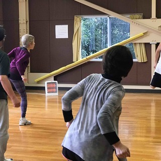 ヨガスタジオをお探しですか？ オンラインヨガをお探しですか？の画像