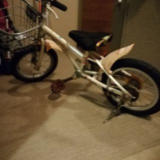自転車　16インチの画像