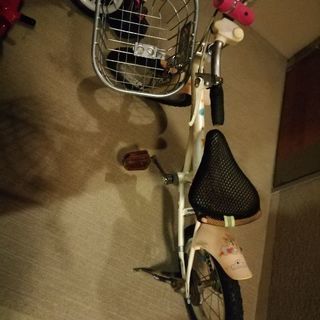 自転車　16インチの画像
