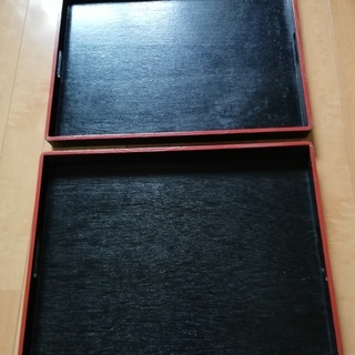 木製お盆２枚（中古）