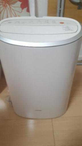 【値下げしました】東芝　除湿乾燥機