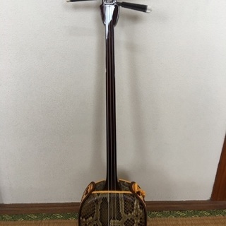 値下げしました！黒檀本皮強化張り三線