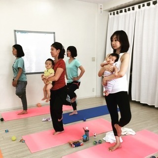 赤ちゃん、ママのためのベビトレヨガ(ベビーヨガ)の画像