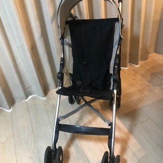 COMBI ジュニアシート＋バギーの画像