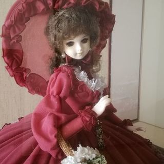 【無料】フランス人形　ガラスケース入り