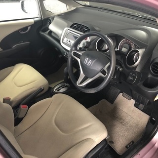 ホンダ フィット ピンク 車検32年1月 スマートキー  ETC オートローン可能‼️の画像