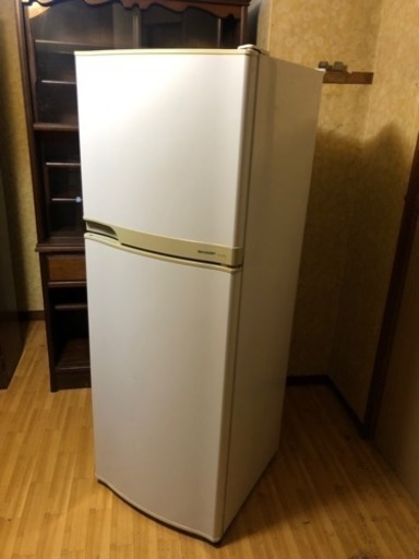 冷蔵庫 シャープ製