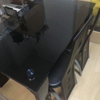 ダイニングテーブル