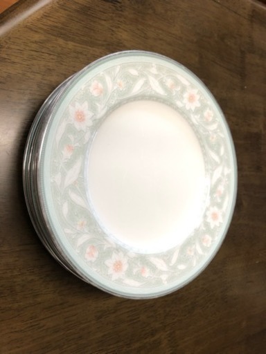 23cmの皿
