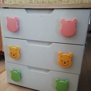 プーさんとキティーちゃんのチェスト