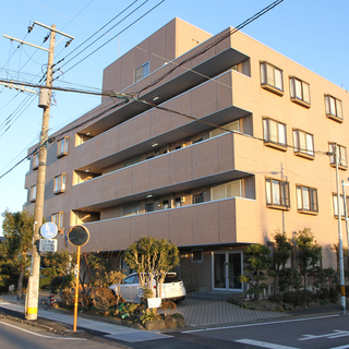 ペット可、仲介料0円　礼金0円、１０月中にご契約の方　共益金0円...