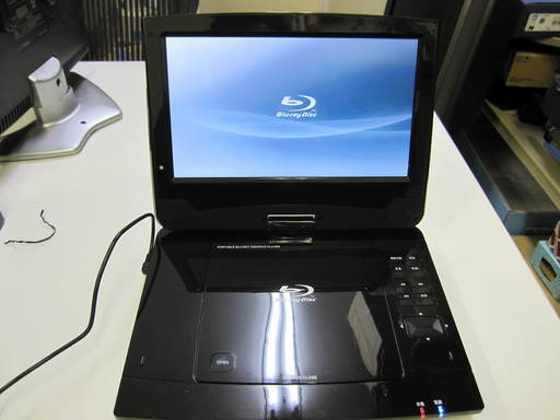 １０インチポータブルブルーレイプレーヤー　ZM-BD1000　プレイヤー