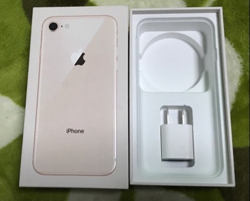 iPhone8 256G SIMロック解除済