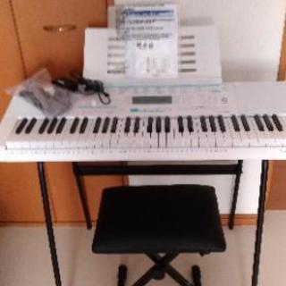 お値下しました!!CASIO キーボード LK-228  使用浅...