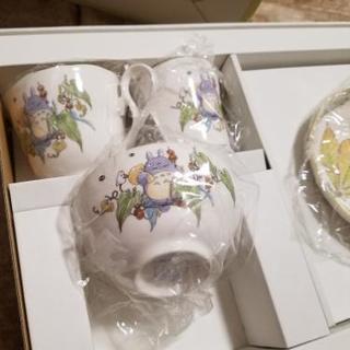 新品☆未使用  となりのトトロお子様食器setの画像