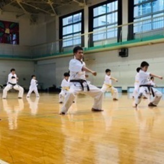 春休み空手体験会！赤土小体育館！の画像