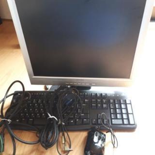 ディスプレイ　キーボード　マウスセット