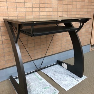 【お受取決定済】【デスクライトおまけします】ニトリ ガラスPCデ...
