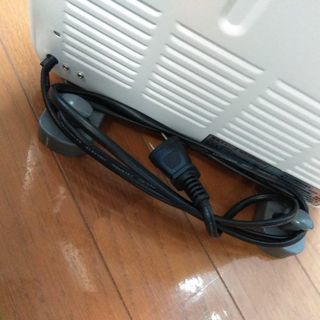 【最終値下げ】電気ストーブ（ニトリ/暑さ２段階）【受け渡し3/22まで】の画像