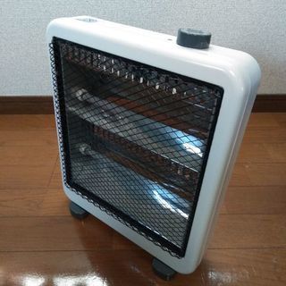 【最終値下げ】電気ストーブ（ニトリ/暑さ２段階）【受け渡し3/2...