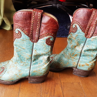 COWBOY　BOOTS