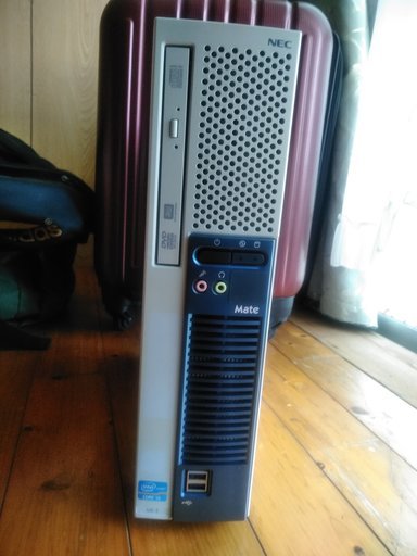NECディスクトップパソコン（i3第二世代）