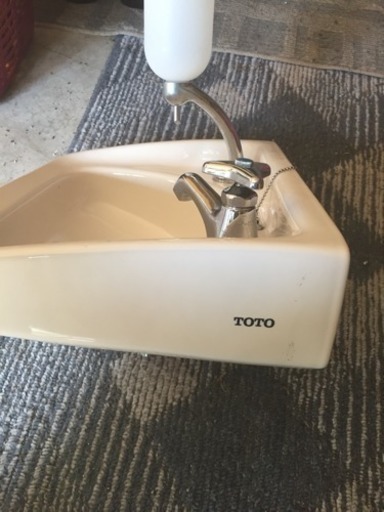 ⓵洗面台 TOTO