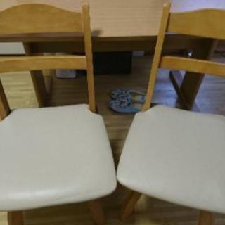 《お譲り先決定》ニトリ ダイニングテーブルセット 椅子 の画像