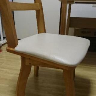 《お譲り先決定》ニトリ ダイニングテーブルセット 椅子 の画像