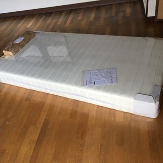 ベッド3台(1台は新品)