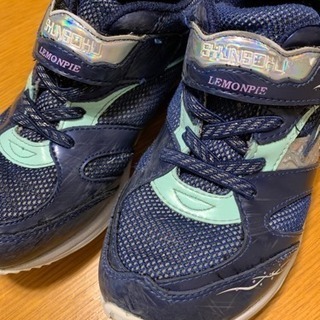 スニーカー 瞬足 21.5 
