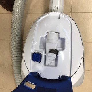 パナソニック掃除機　E107の画像