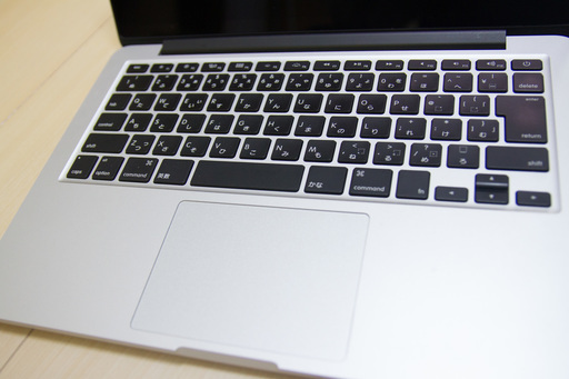 mac book 13インチ　MD213/J
