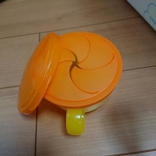 おやつ入れと、カミカミおしゃぶり？