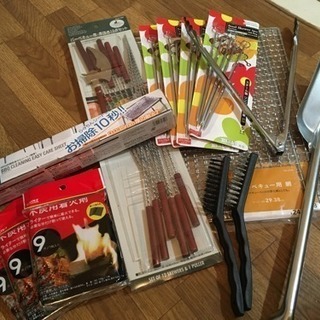 炭約14kgとBBQ用品セットの画像