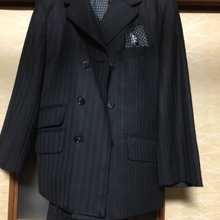 スーツ 結婚式や祝い事にどうですか‼️