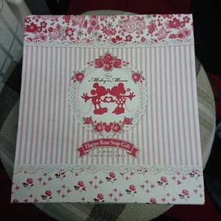 足りません ミッキー&ミニー ハッピーローズソープセットの画像