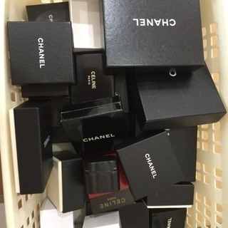 CHANEL シャネル 化粧箱 いっぱい