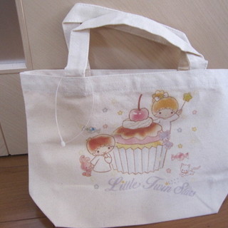 新品・透明タグ付き■ キキララ カップケーキ柄 ミニ手提げ バッ...
