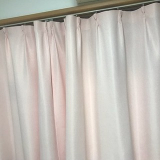 【ニトリ】ピンク白ストライプカーテン