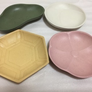 3月末まで！500円！小皿4種類