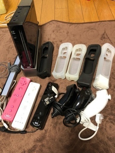 【譲り先確定】任天堂 Wii本体(黒)➕付属品➕ソフト6つ