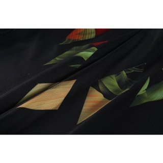 海外から取り寄せた、お洒落Tシャツの画像